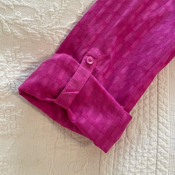 Coldwater Creek Women’s size XL bright pink button up long sleeve and rolled up - Picture 7 of 7
